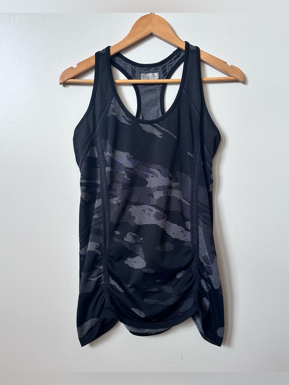 Athleta Camouflage Heather Gray and Black Mesh Racerback Tank Top XL